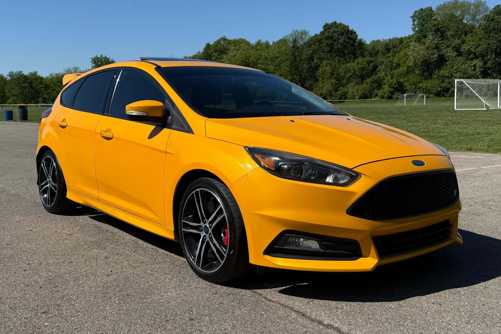 2016 Ford Focus sold for $12,016