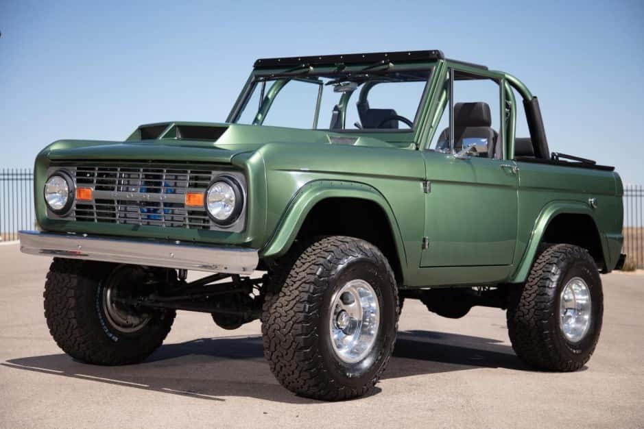 1967 Ford Bronco U13/U14/U15 1966-1977 sold for $70,500