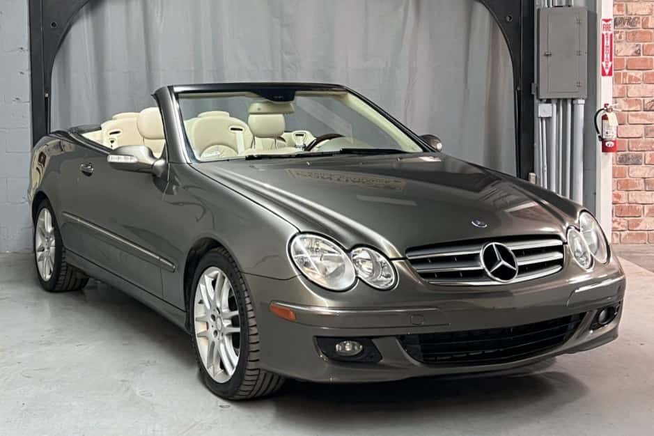 2008 Mercedes-Benz C209/A209 CLK-Class (Non-AMG) sold for $13,500
