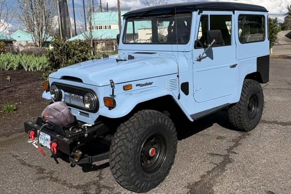 1974 Toyota Land Cruiser FJ40 sold for $31,500