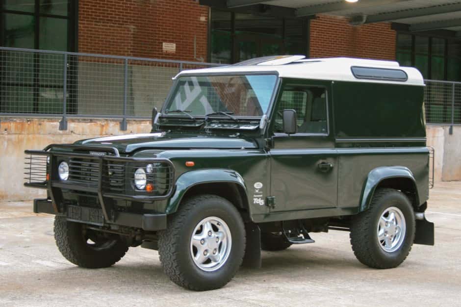 1999 Land Rover 90 / Defender 90 (Euro Spec) sold for $26,850
