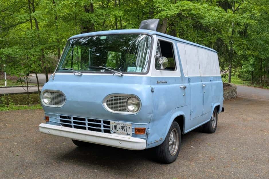 1967 Ford Econoline Van sold for $4,100