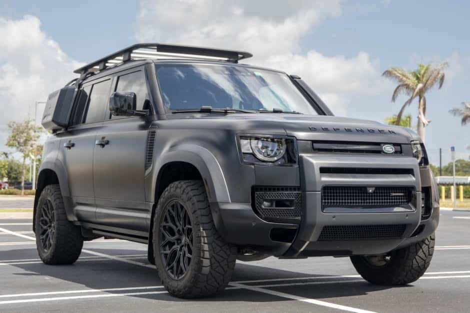 2022 Land Rover Defender L663 sold for $36,250