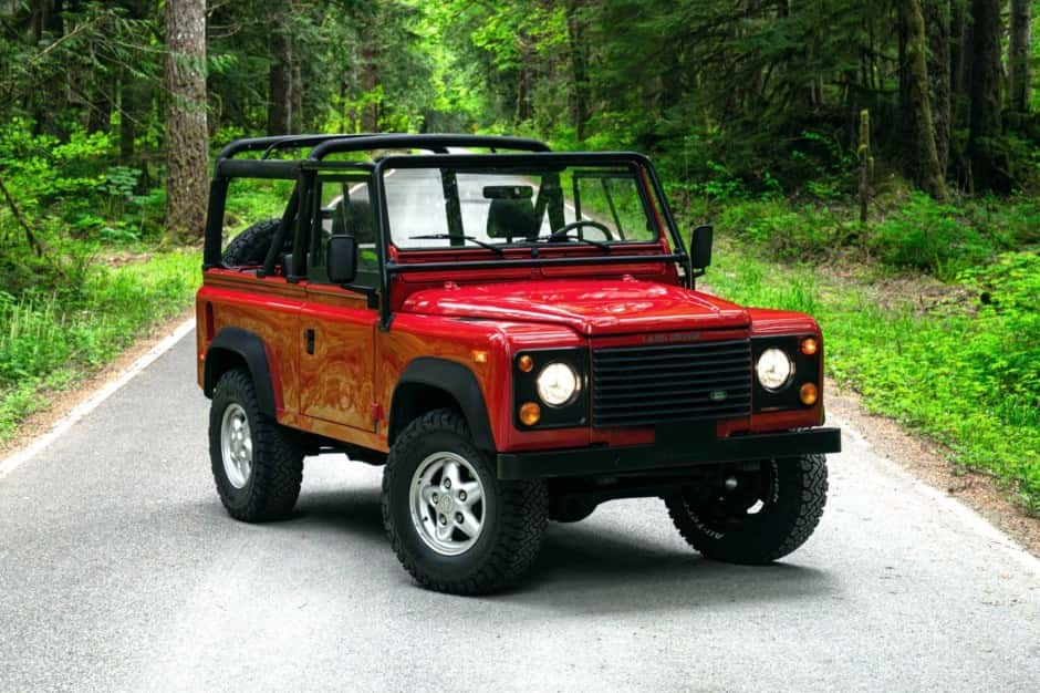 1995 Land Rover Defender 90 NAS sold for $92,000