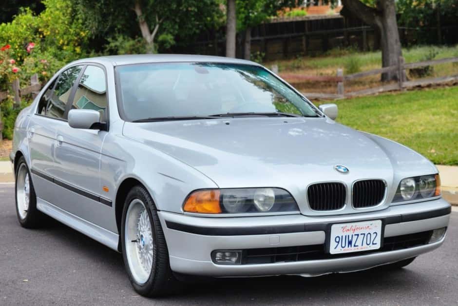 2000 BMW E39 5-Series sold for $7,500