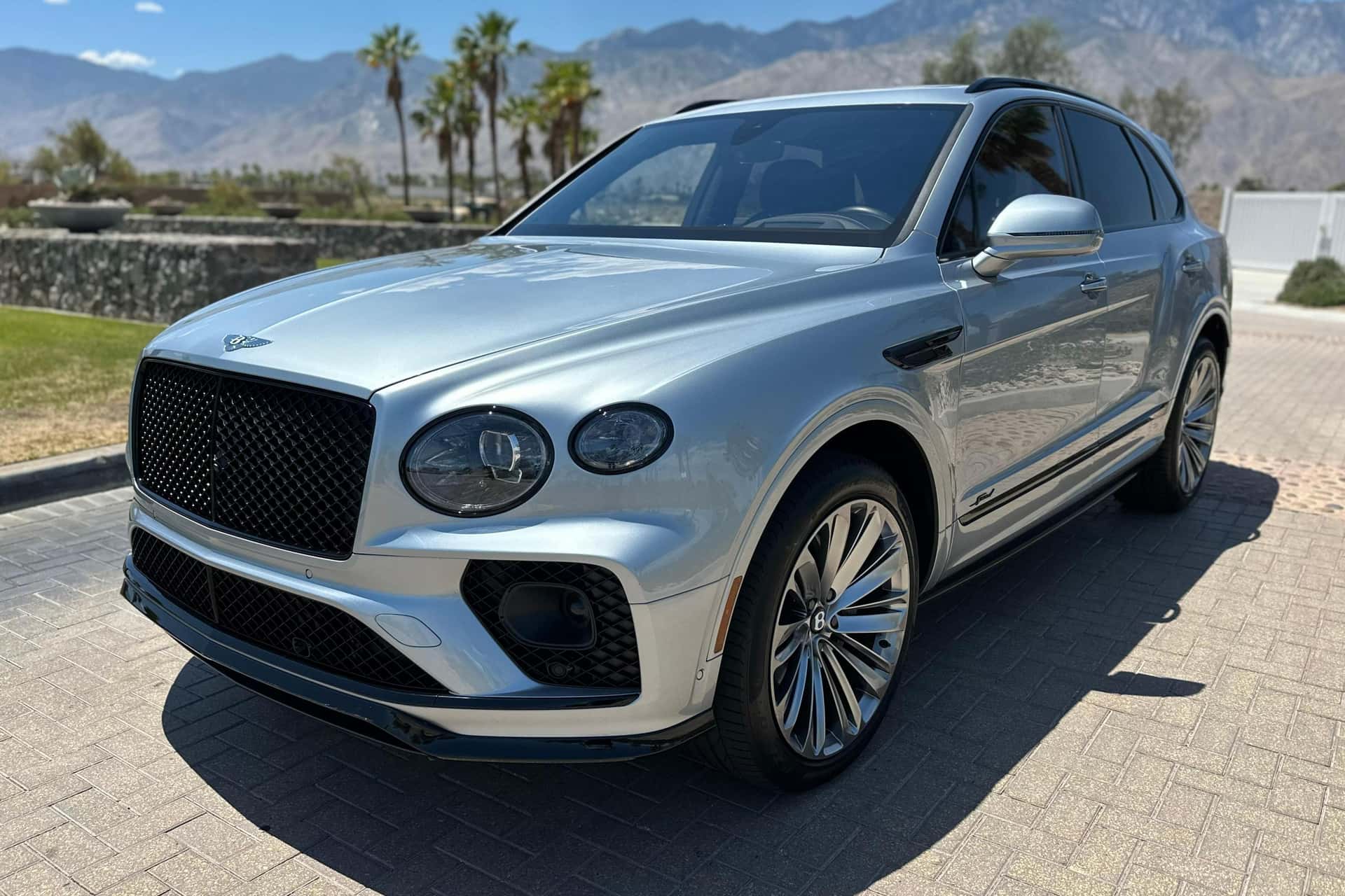 2023 Bentley Bentayga sold for $175,000