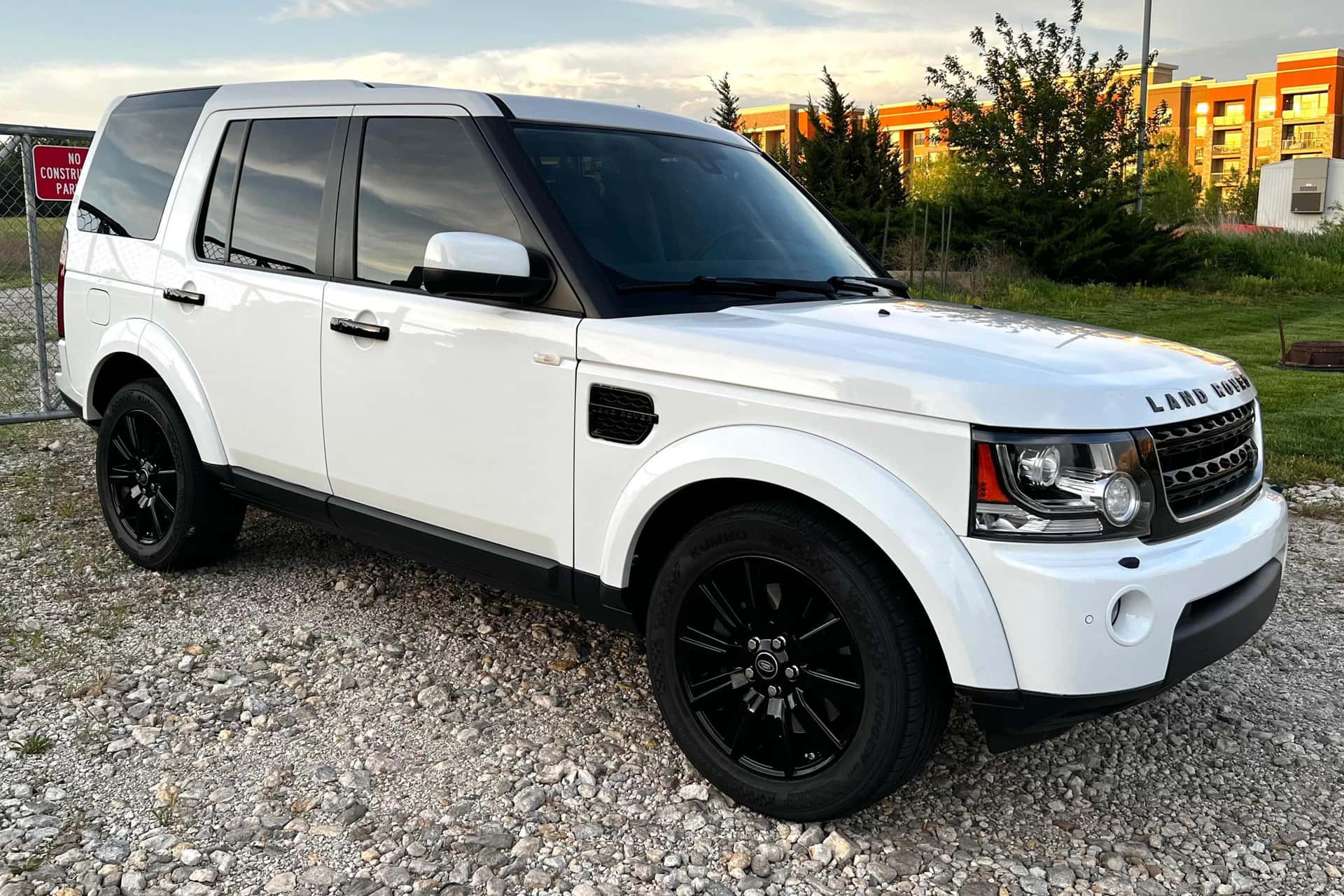 2012 Land Rover LR4 sold for $4,900