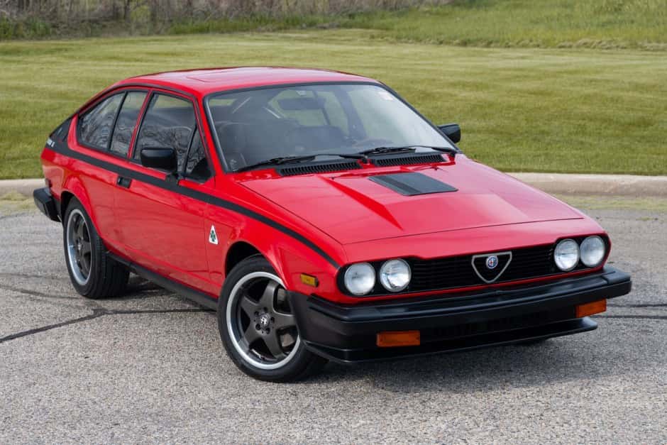 1982 Alfa Romeo GTV6 sold for $12,500