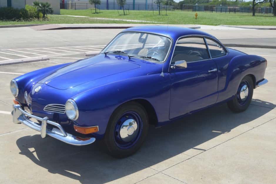 1971 Volkswagen Karmann Ghia sold for $5,000