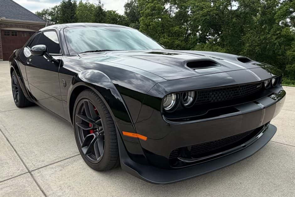 2023 Dodge Challenger SRT Hellcat sold for $71,000