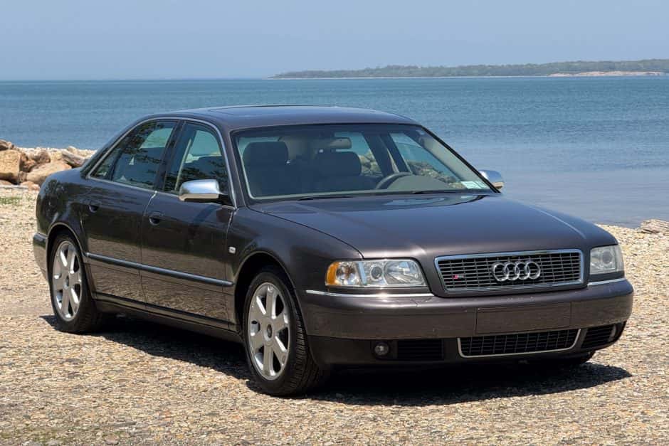 2001 Audi S8 sold for $10,250
