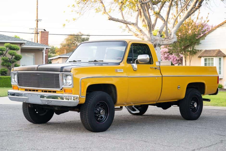 1973 GMC C/K 1973-1991 sold for $9,200