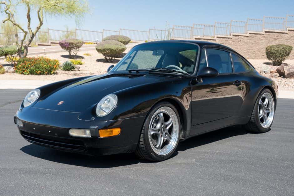 1995 Porsche 993 911 Carrera sold for $64,500
