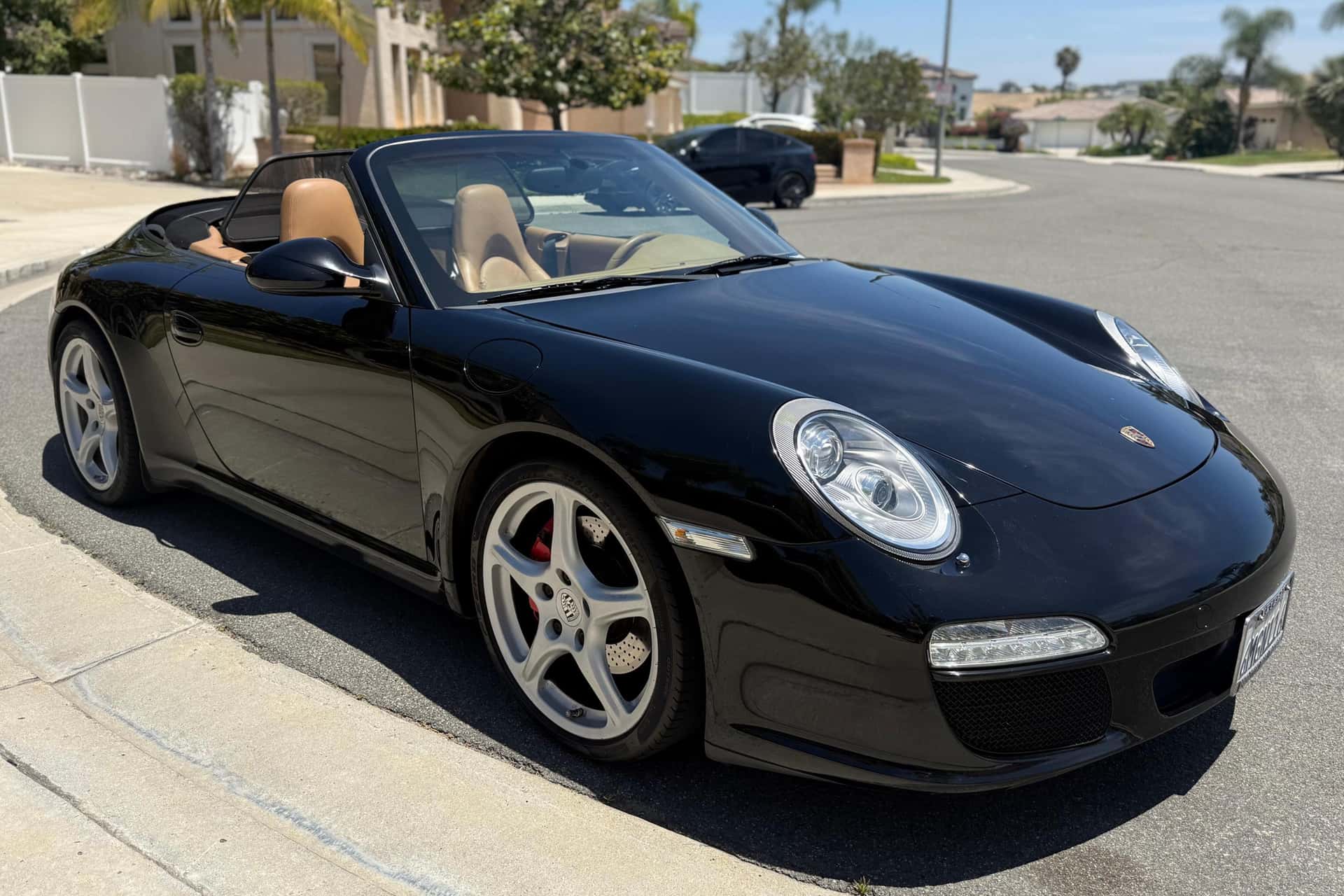 2010 Porsche 997 911 sold for $43,800