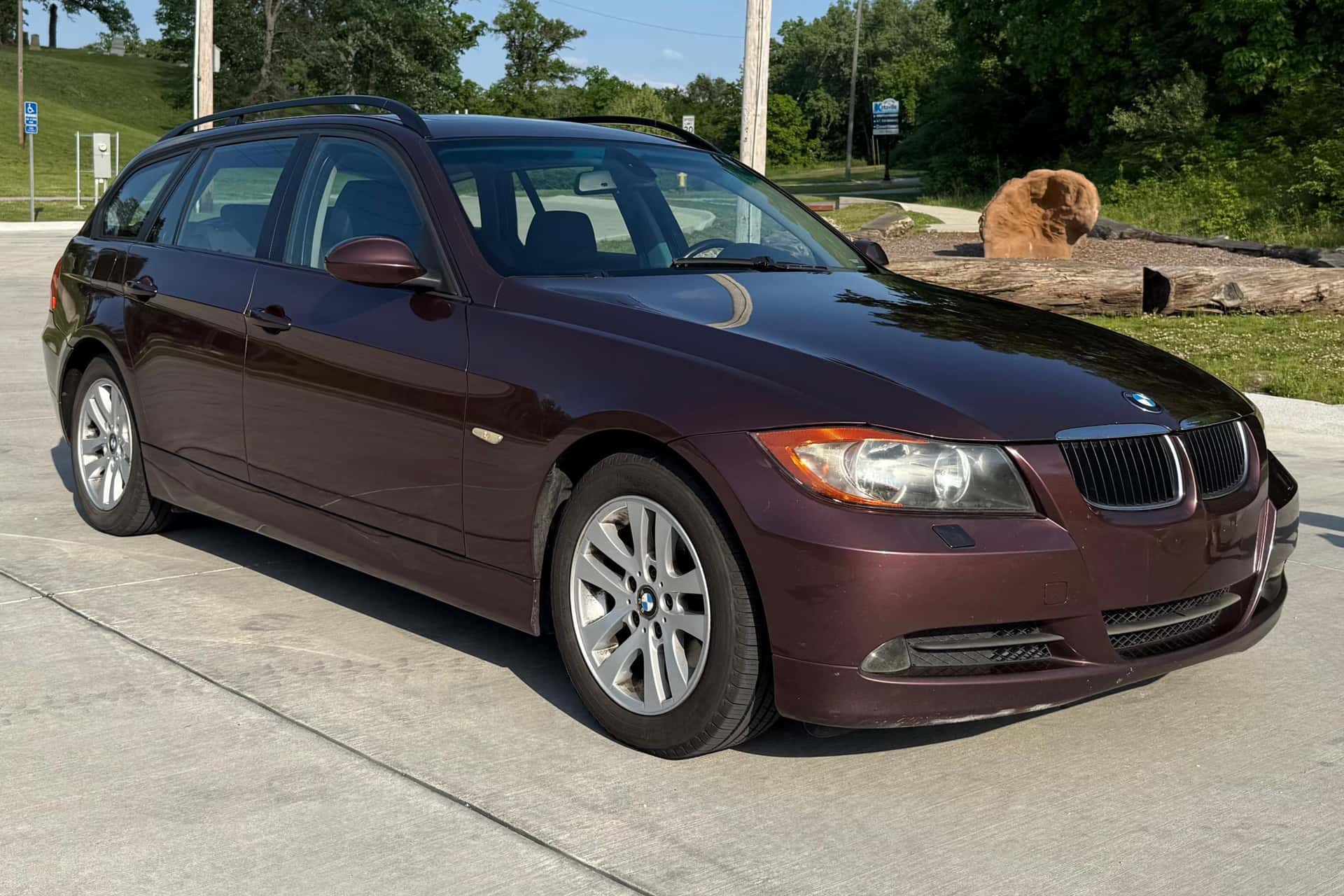 2006 BMW 3 Series sold for $5,100