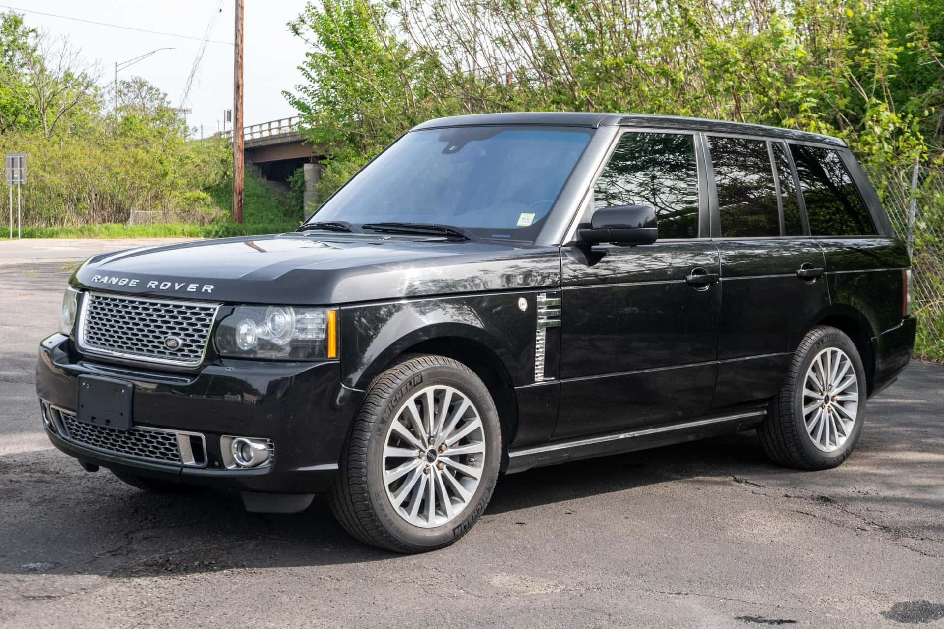 2012 Land Rover Range Rover sold for $6,400