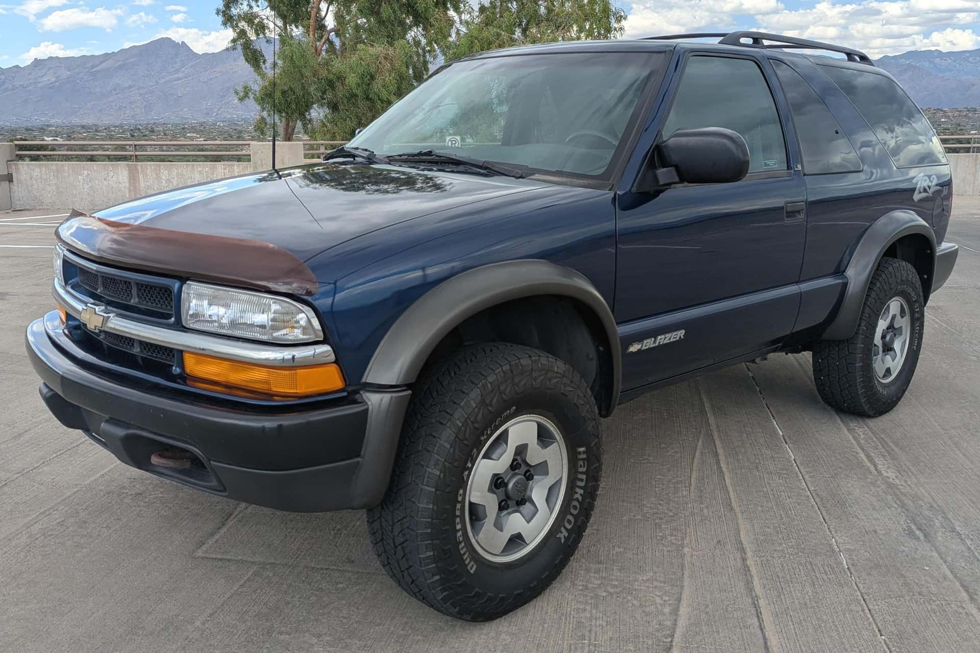 2000 Chevrolet Blazer sold for $8,100