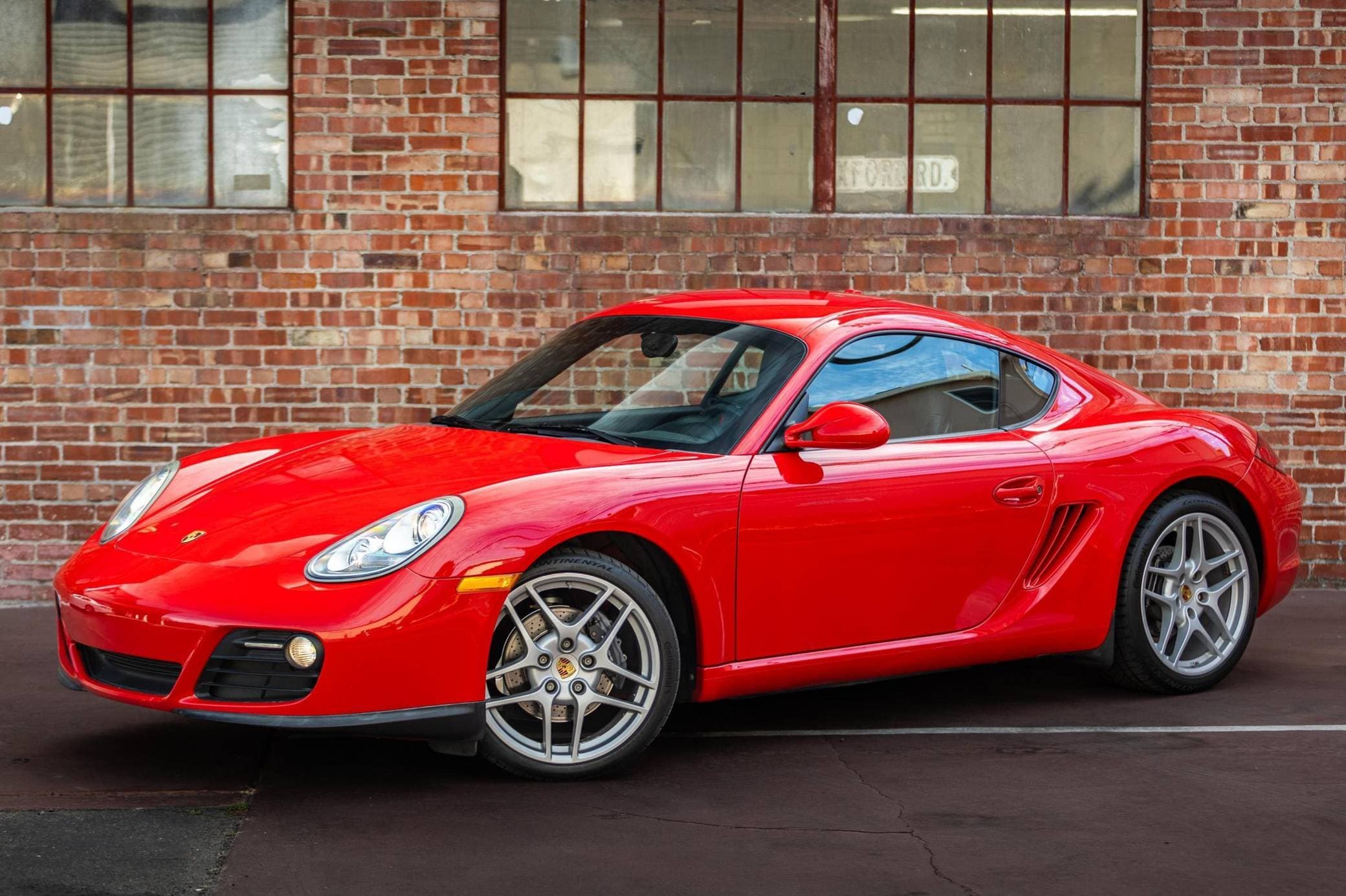2010 Porsche 987 Cayman sold for $31,750