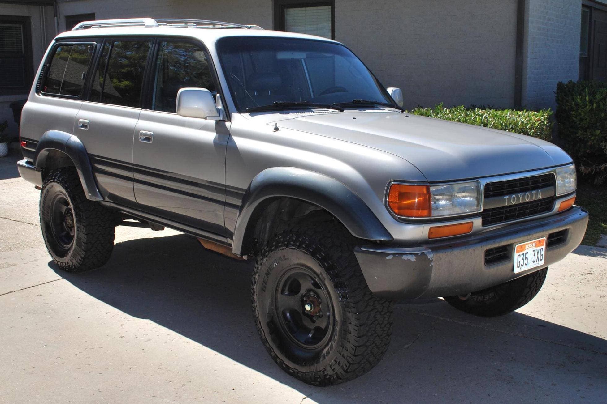 1993 Toyota Land Cruiser sold for $9,000