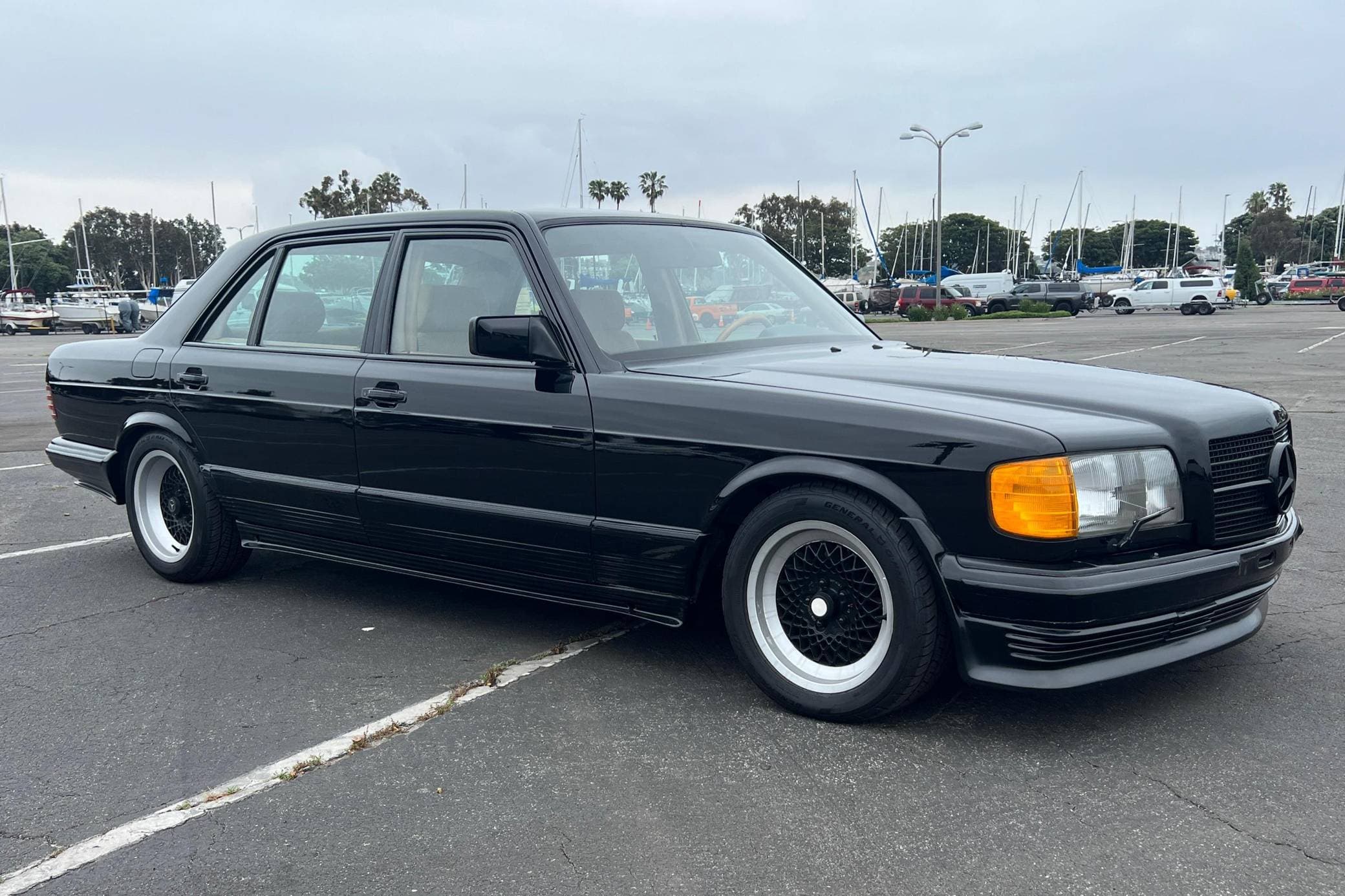1981 Mercedes-Benz S-Class sold for $10,900