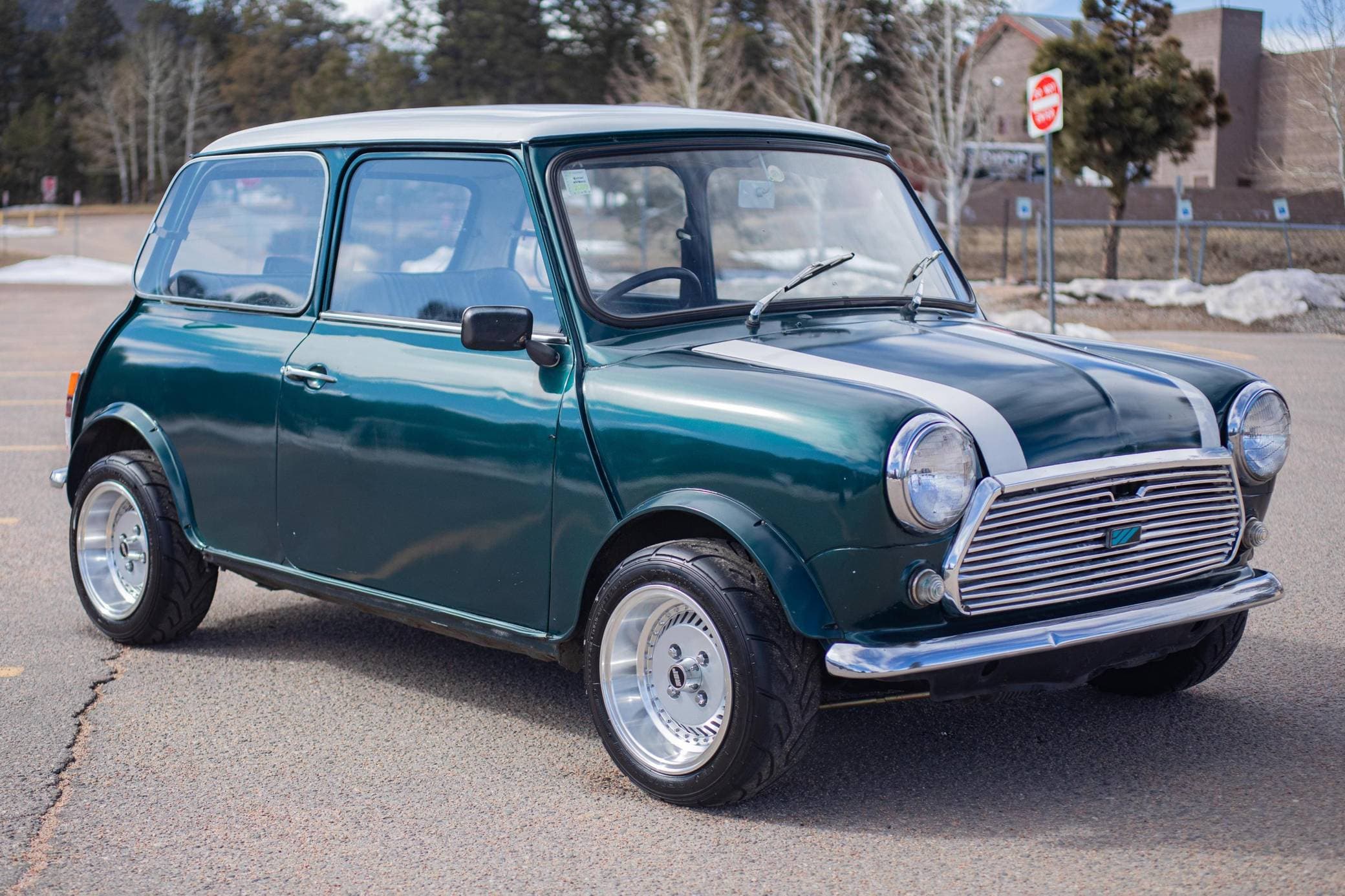 1982 MINI Classic Mini sold for $10,000