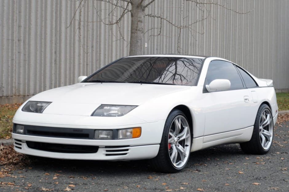 1990 Nissan Z32 300ZX sold for $25,500