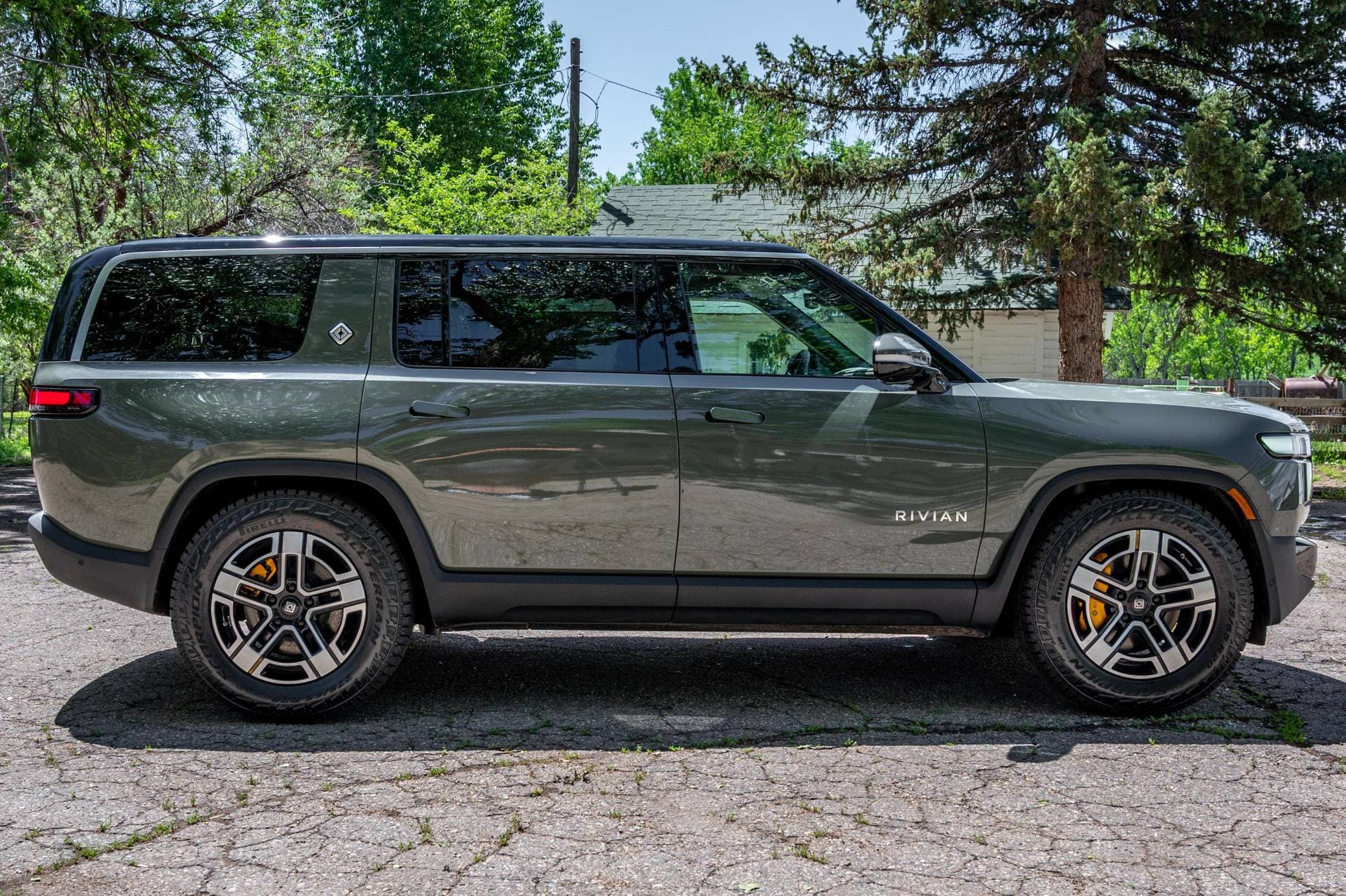 2023 Rivian R1S sold for $92,000