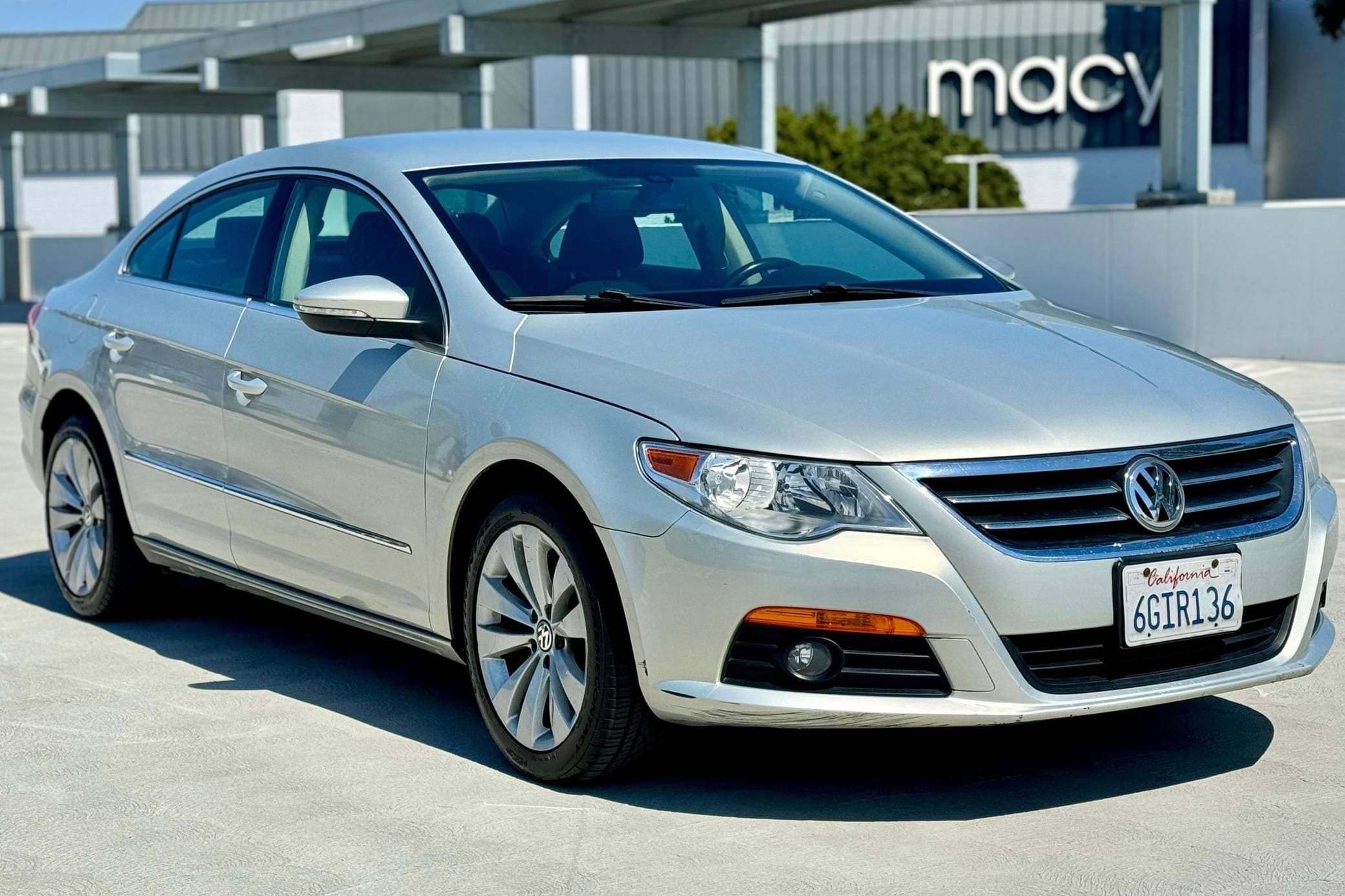 2009 Volkswagen CC sold for $6,199