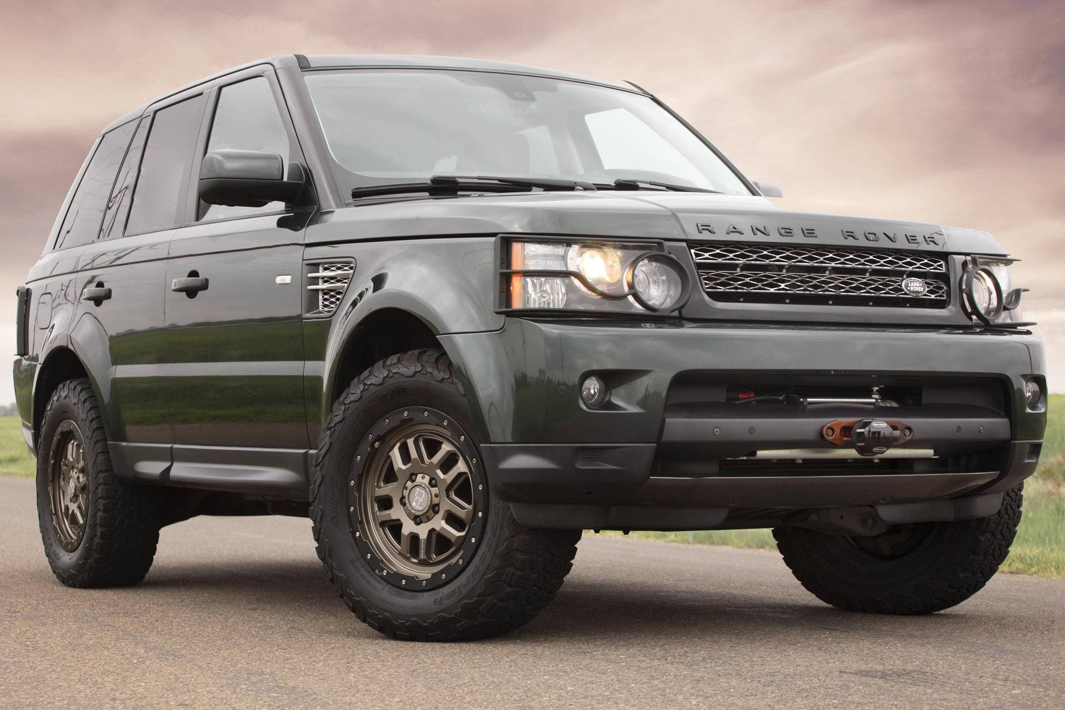 2012 Land Rover Range Rover Sport sold for $17,750