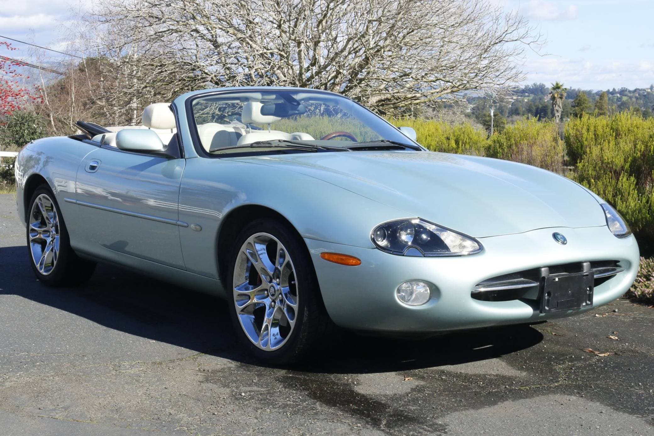 2003 Jaguar XK8 sold for $12,800