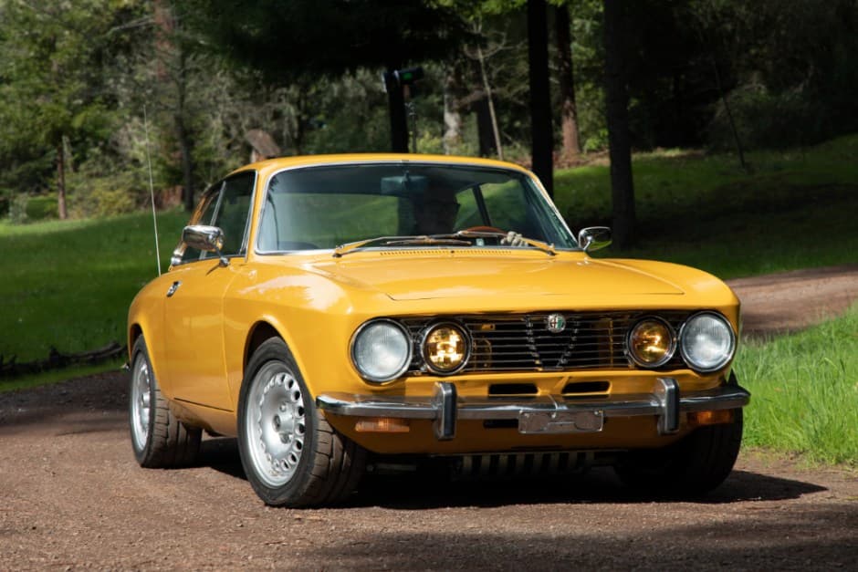 1974 Alfa Romeo 105/115 Series Coupe sold for $40,750