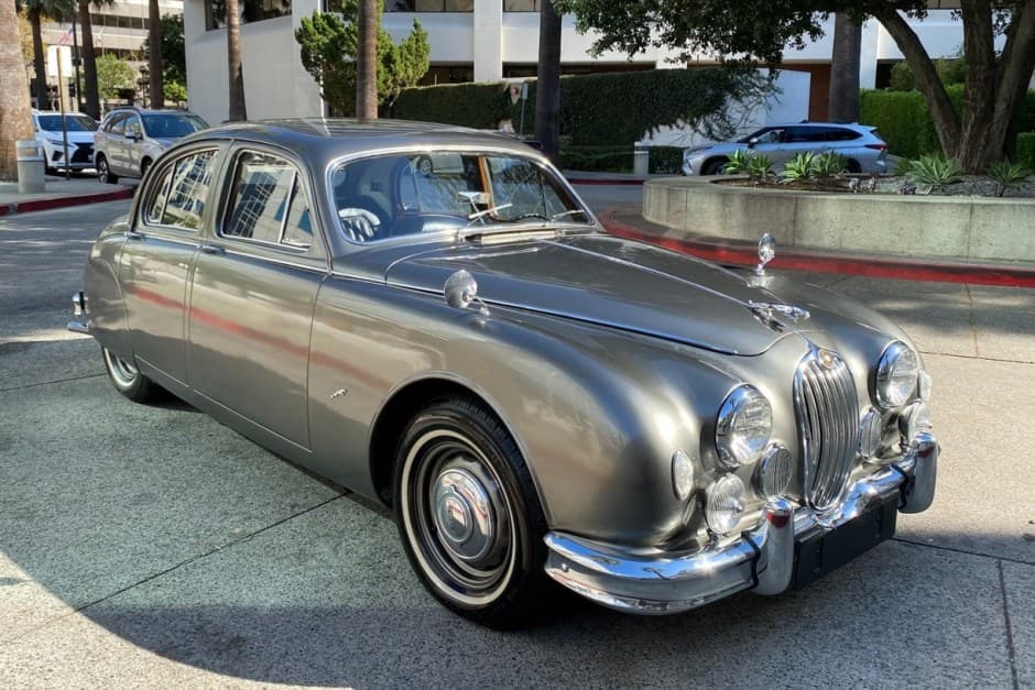 1957 Jaguar Mk I sold for $21,000
