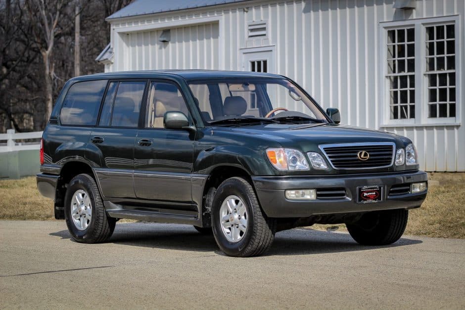 2000 Lexus LX470 sold for $30,000