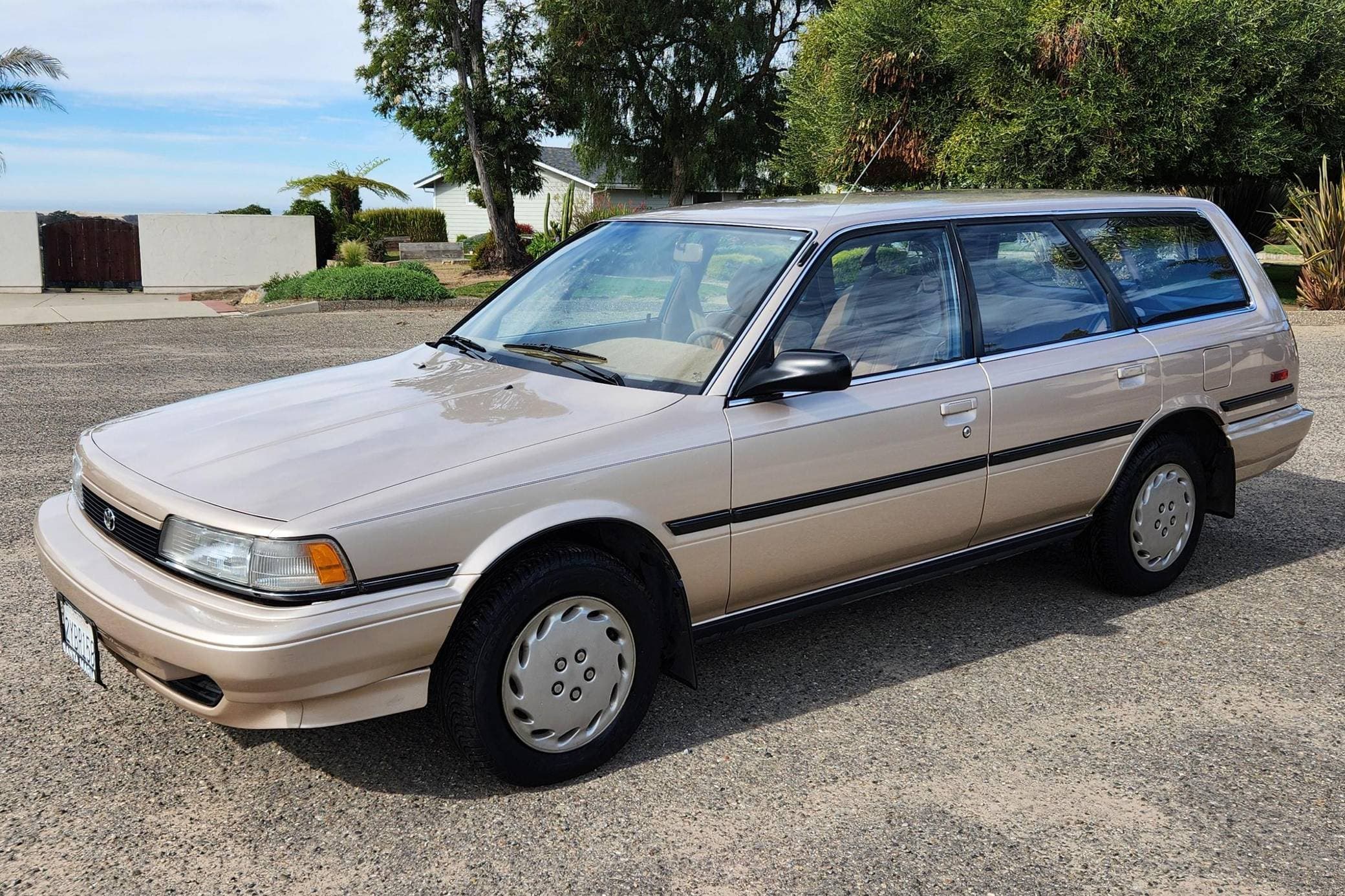 1991 Toyota Camry sold for $6,700