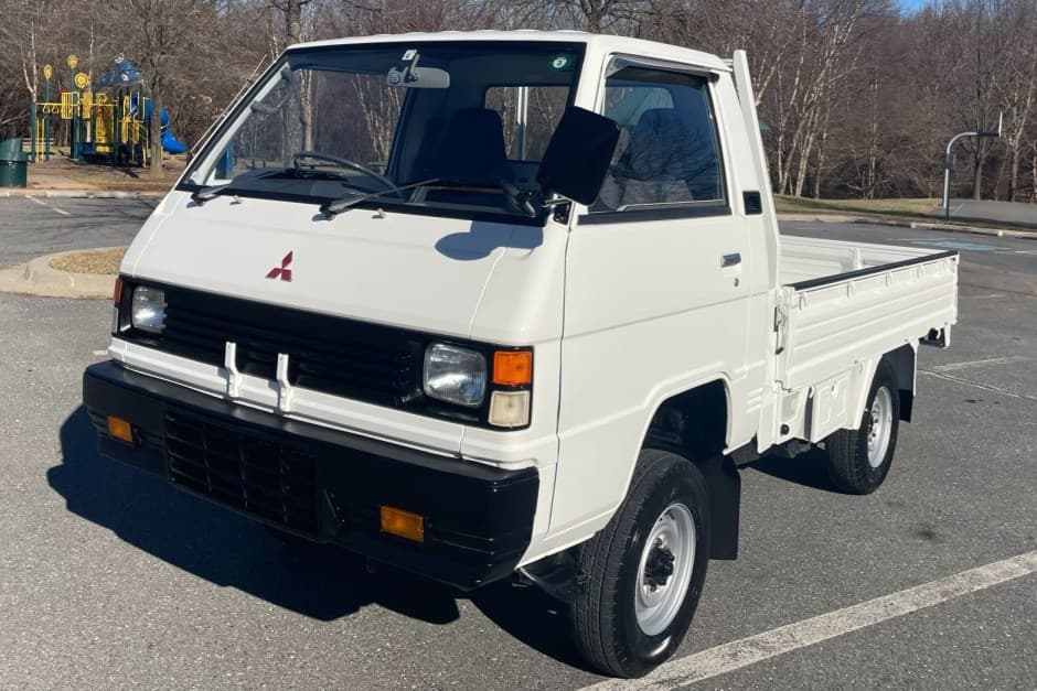 1991 Mitsubishi Delica sold for $12,000