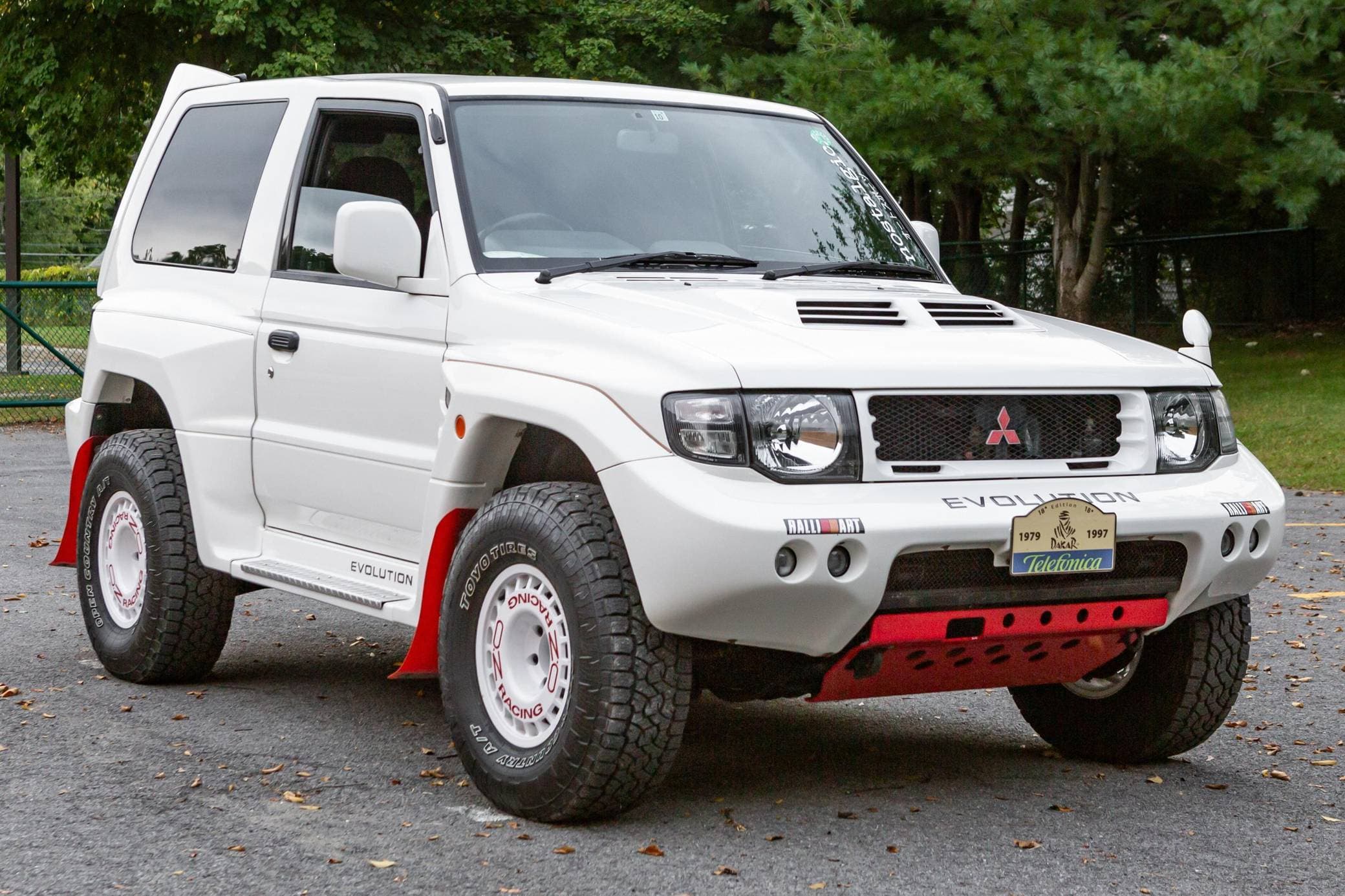 1997 Mitsubishi Pajero sold for $27,000