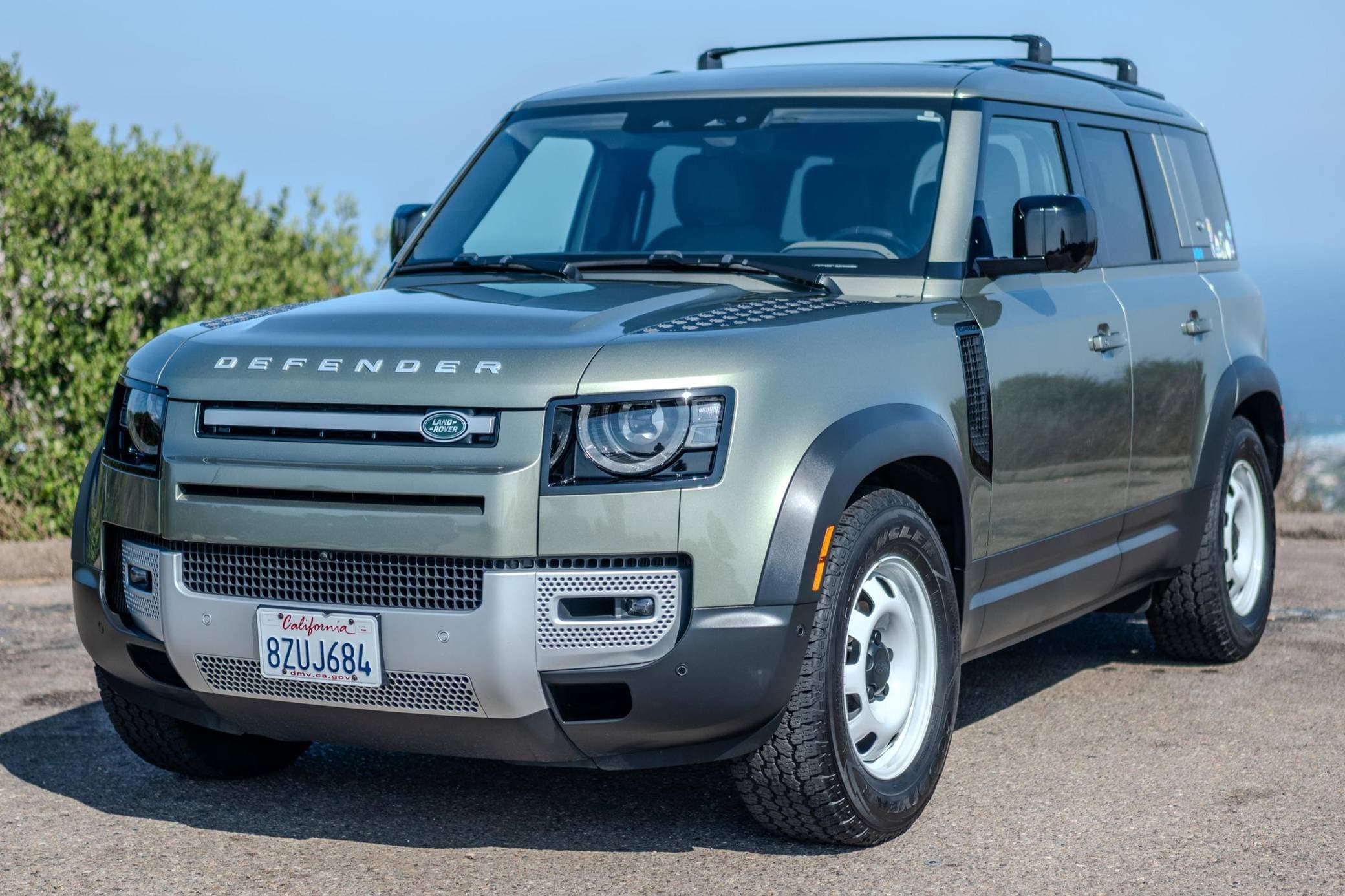2022 Land Rover Defender sold for $47,250