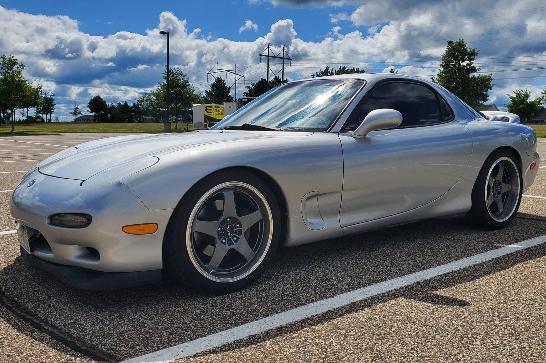 1994 Mazda FD RX-7 sold for $33,000