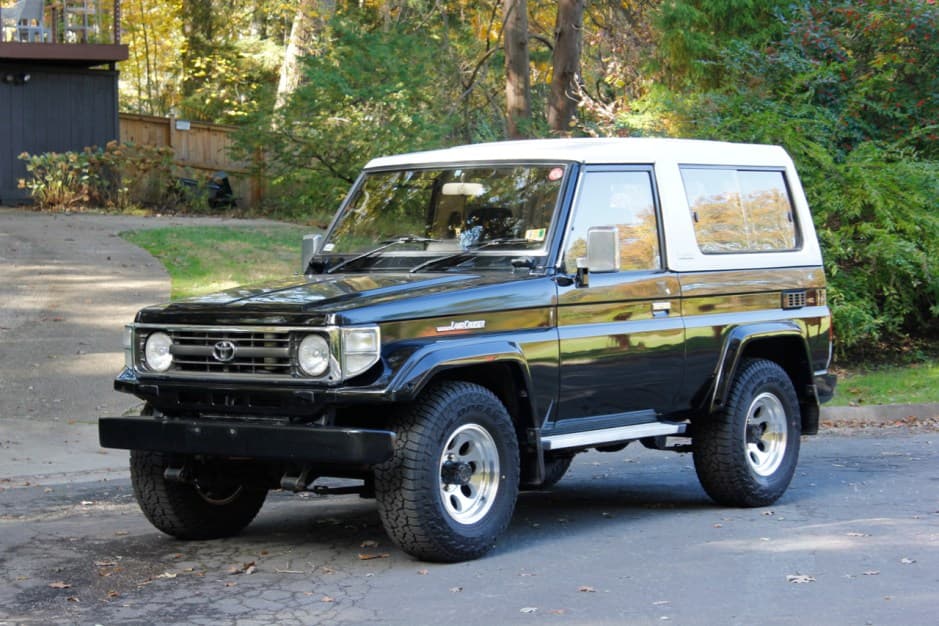 1990 Toyota Land Cruiser 70-Series sold for $11,750
