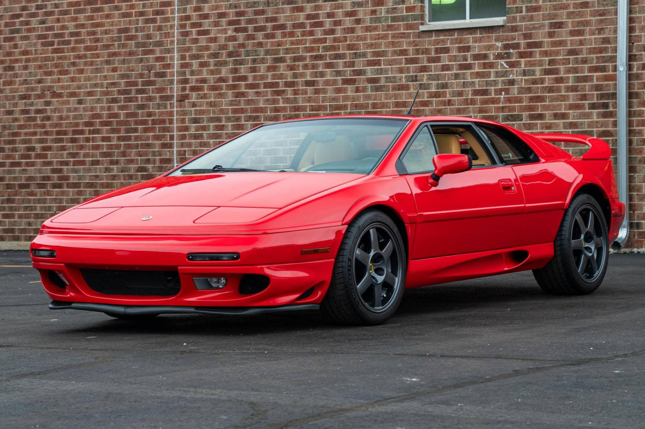 1997 Lotus Esprit sold for $63,000
