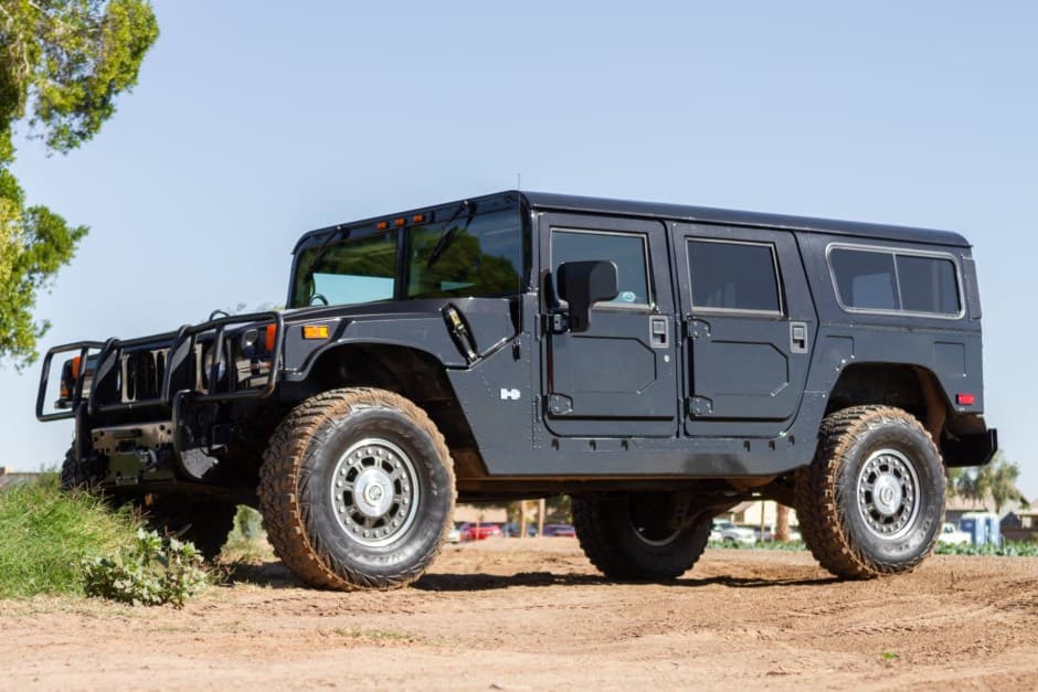 2006 Hummer H1 sold for $140,766