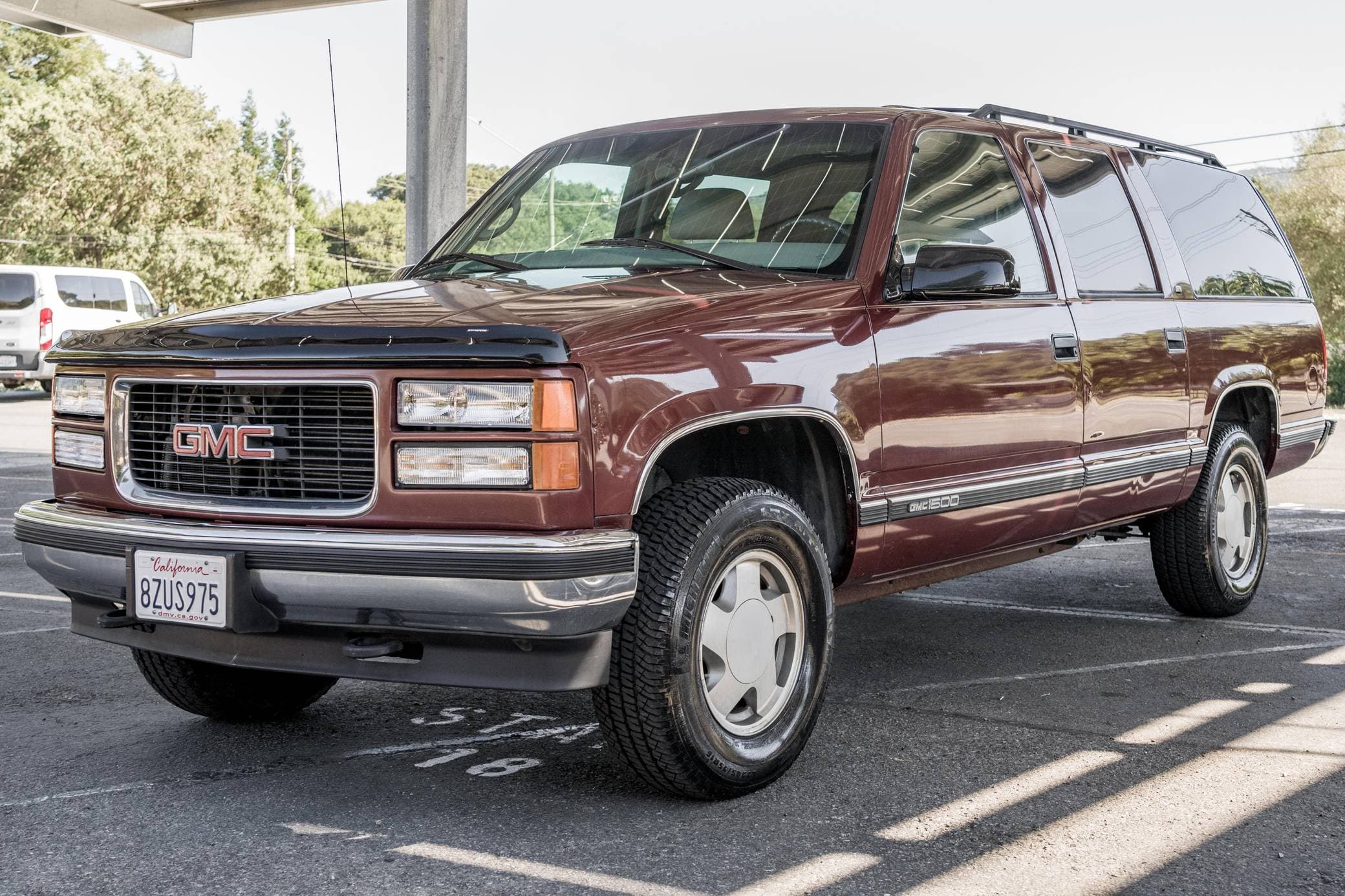 1998 GMC Suburban sold for $8,000