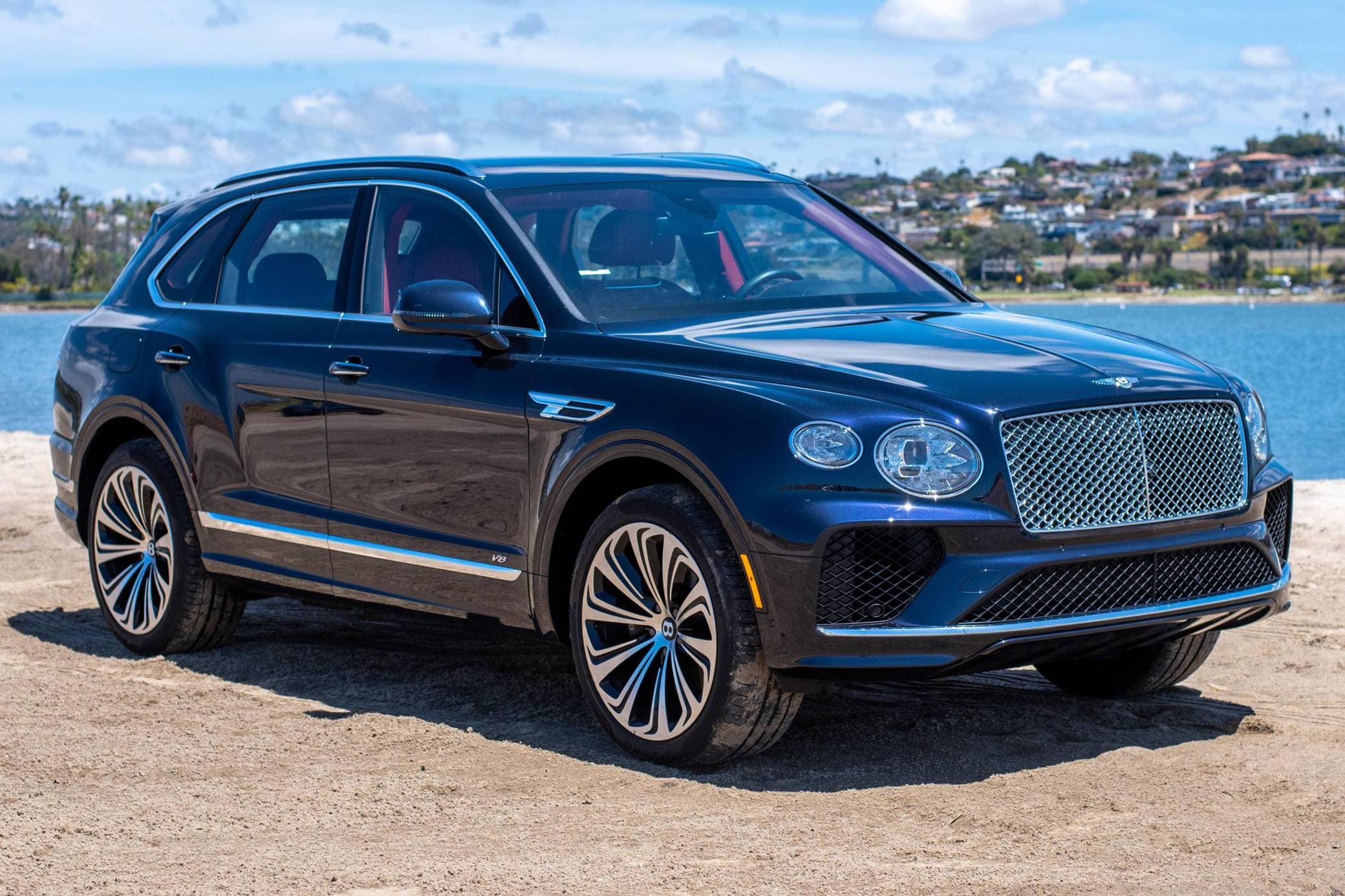 2021 Bentley Bentayga sold for $141,000