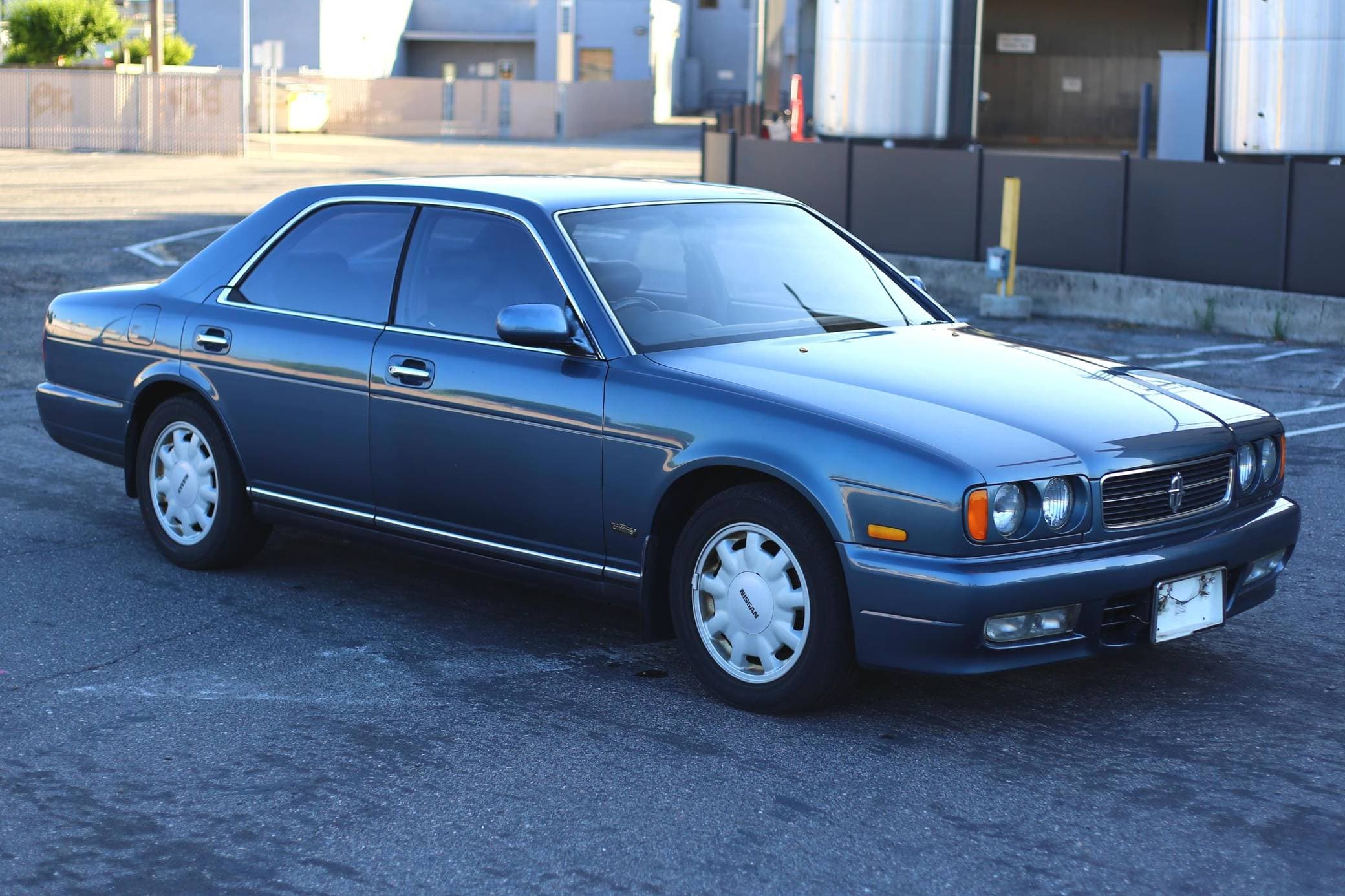 1991 Nissan Cedric sold for $5,800