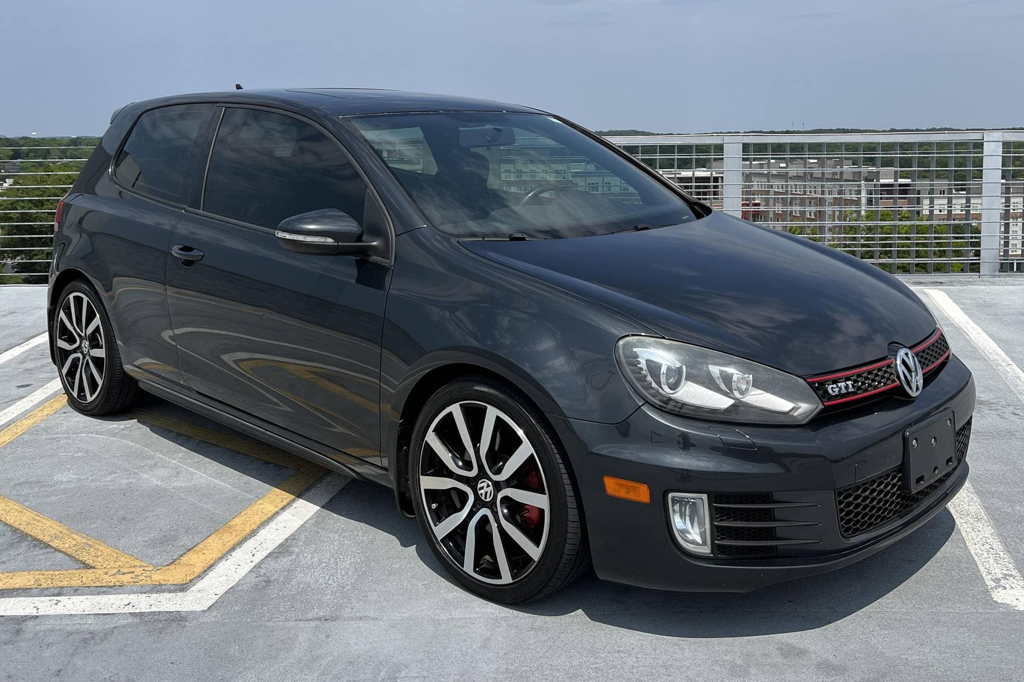 2012 Volkswagen Mk6 GTI sold for $8,201