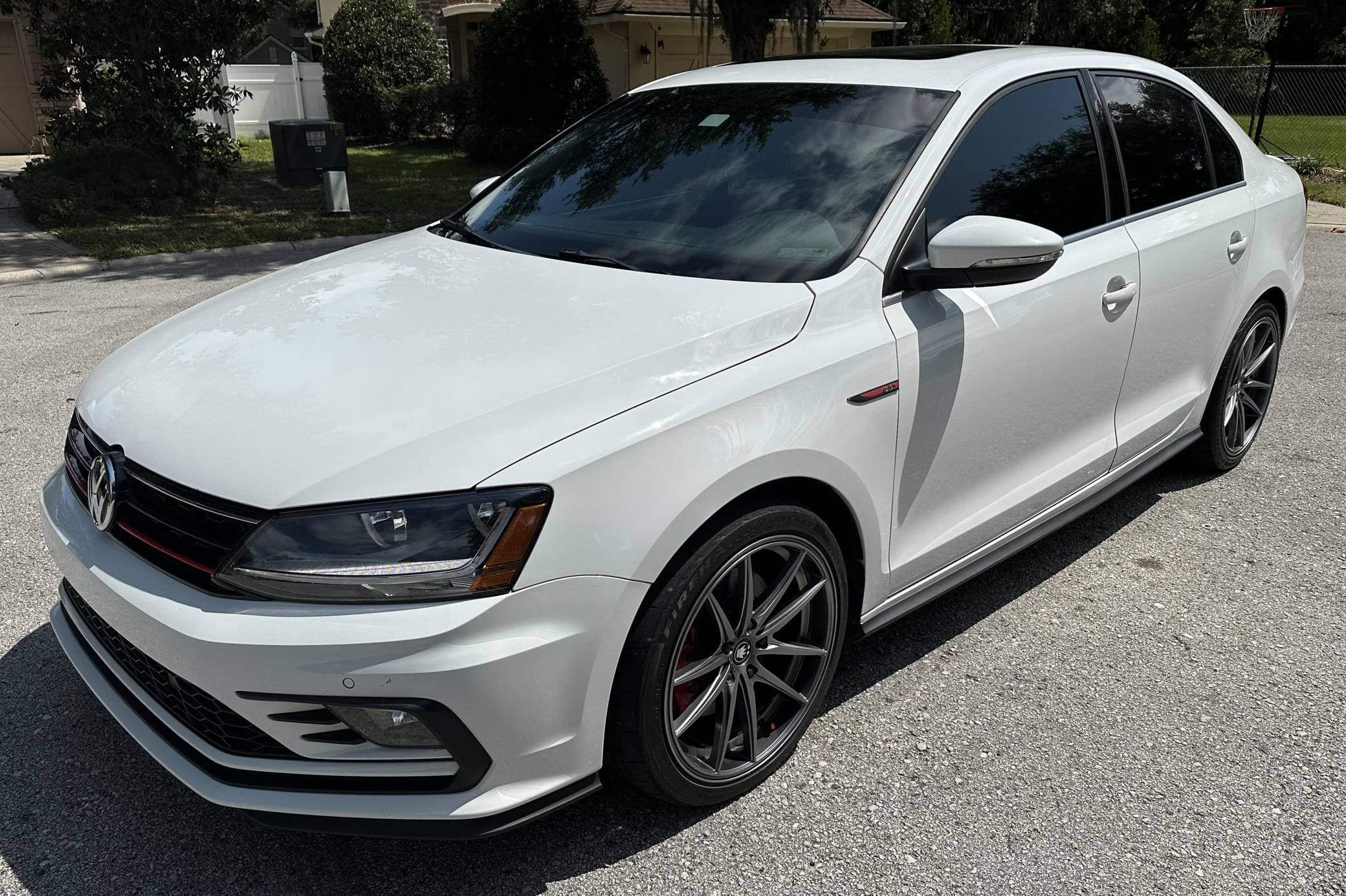 2017 Volkswagen Jetta sold for $9,800