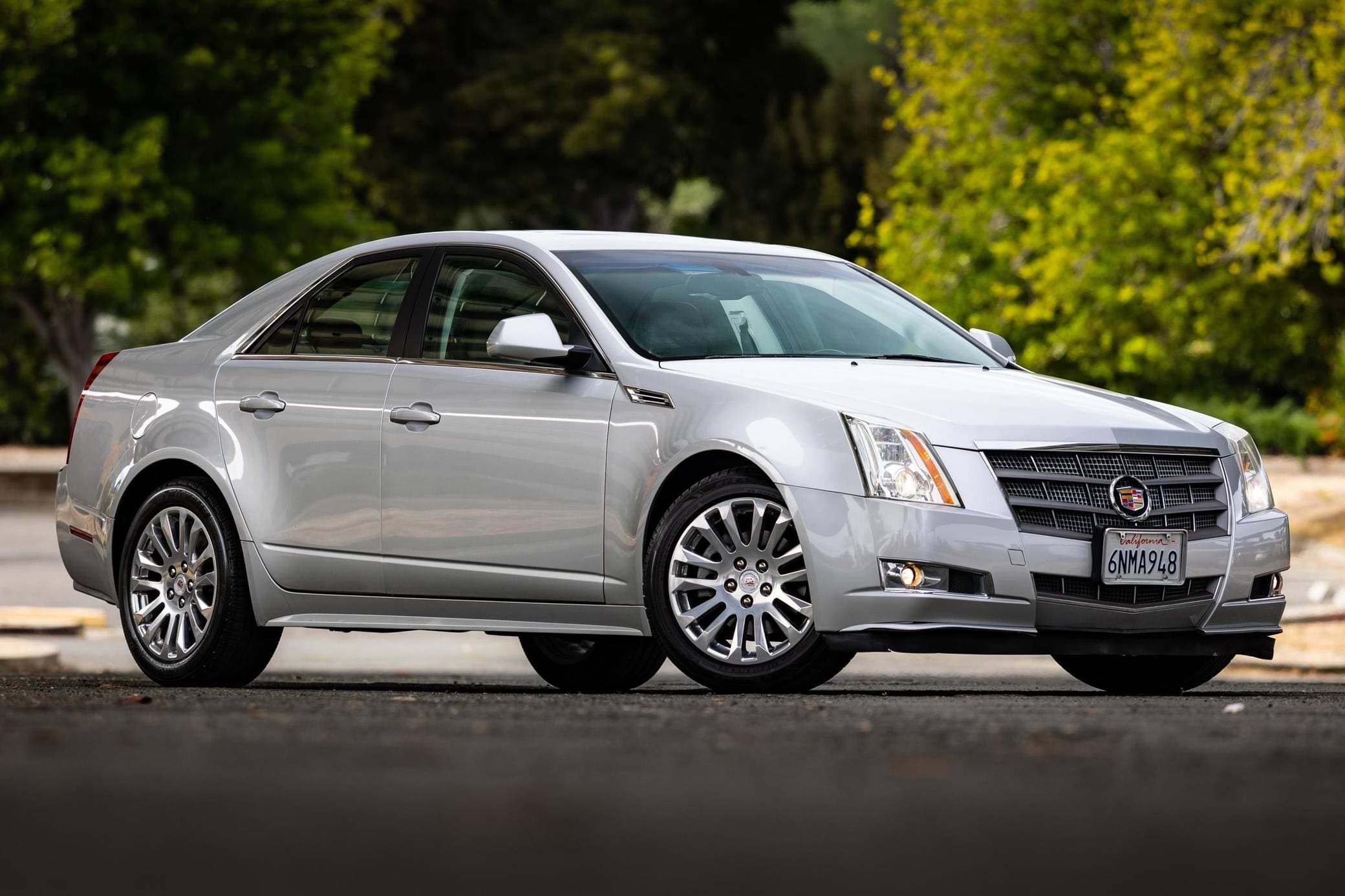 2010 Cadillac CTS sold for $16,250