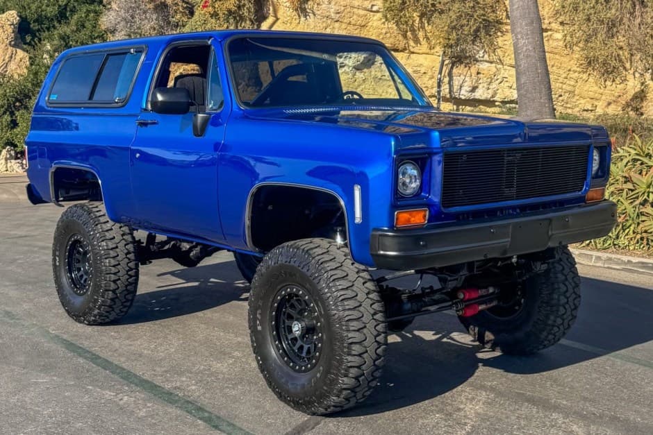 1974 Chevrolet K5 Blazer 1973-1991 sold for $26,751
