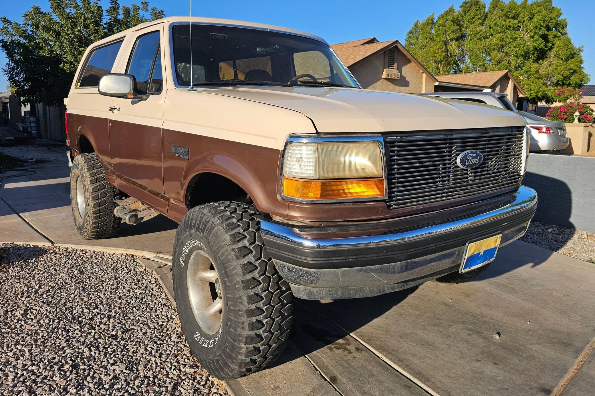 1992 Ford Bronco sold for $8,450