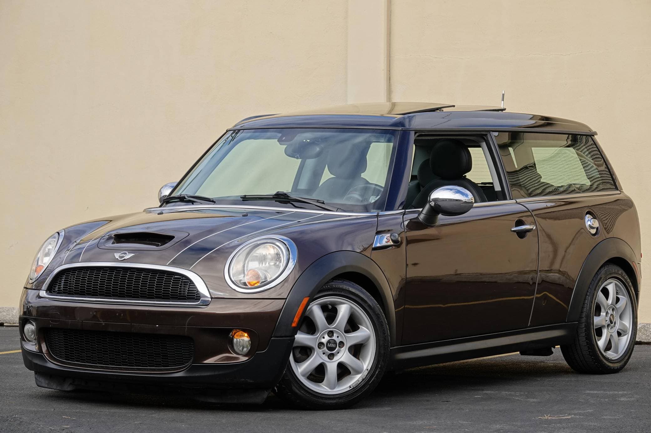 2008 MINI Cooper Clubman sold for $4,000
